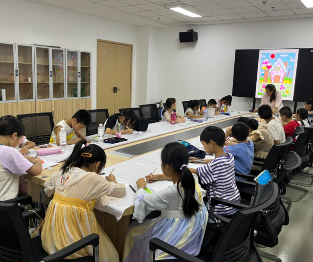 打造这些可感可学的勉励典范引领带动众多受助学子自动投身基层服务